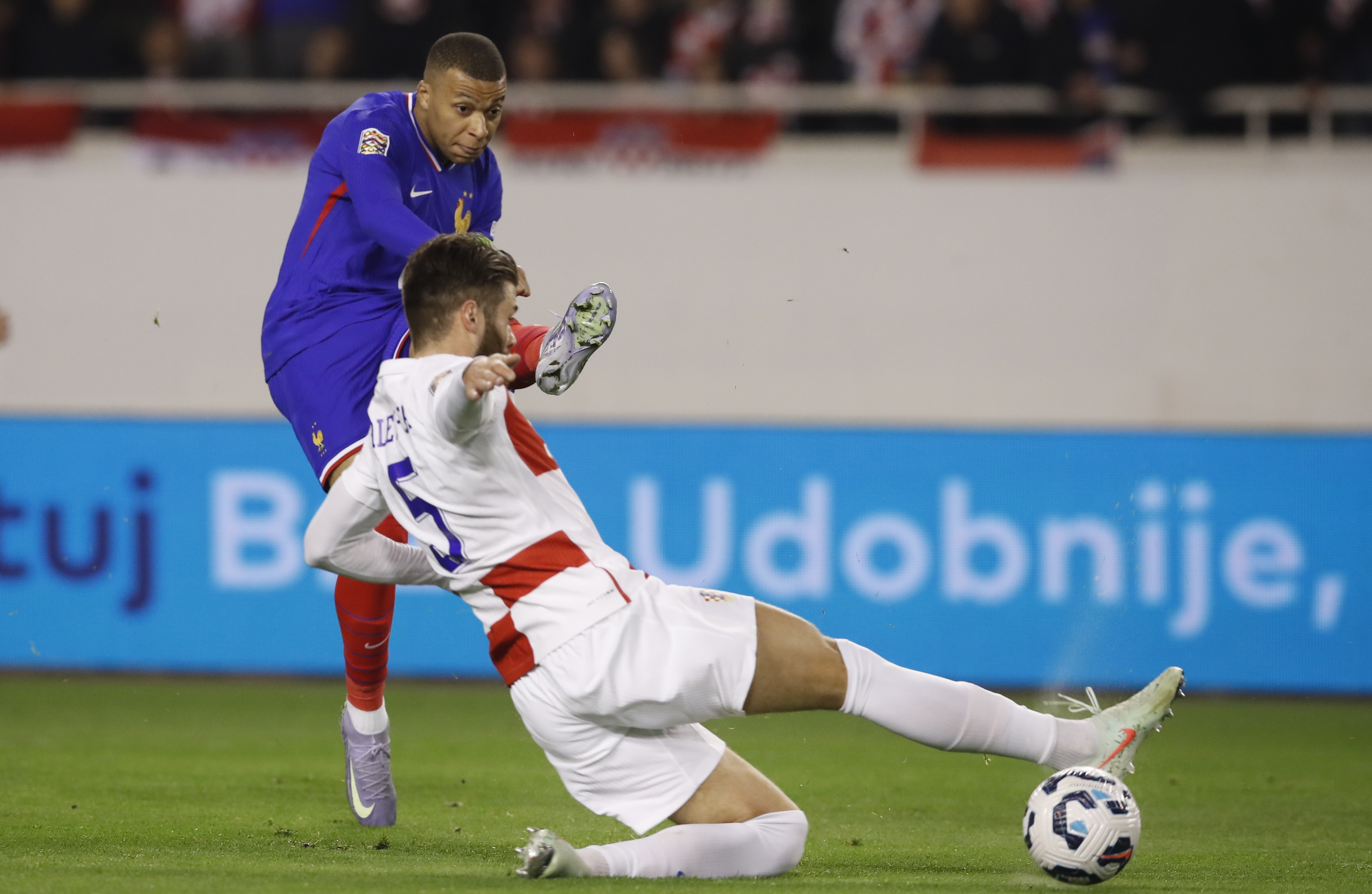 克罗地亚惨败无缘欧国联四强