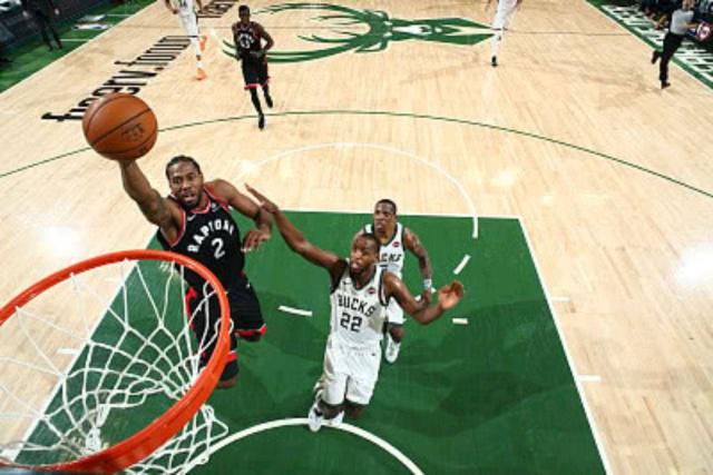 猛龙擒雄鹿，游艇全场砍下24分