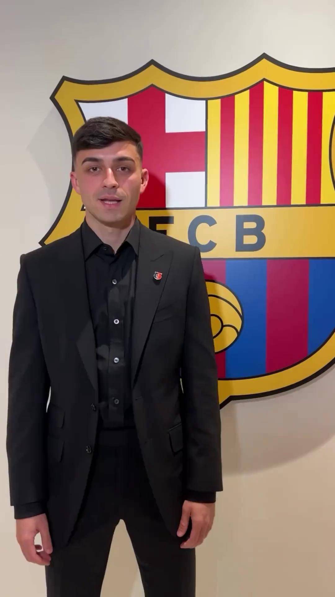 巴萨传来重大消息，主帅佩德里真做人