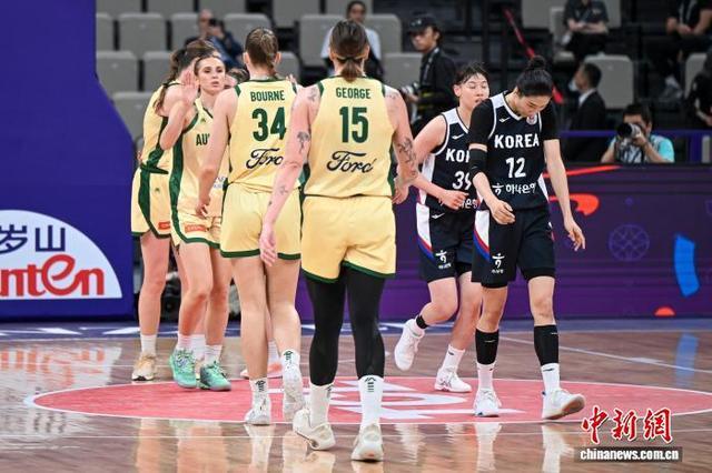 澳大利亚队表现抢眼，晋级亚洲杯半决赛