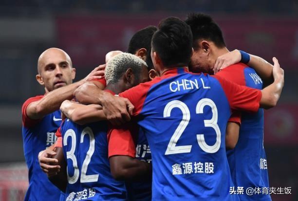 上港客场击败重庆,继续追赶保级梦想 上港客场击败重庆,继续追赶保级梦想