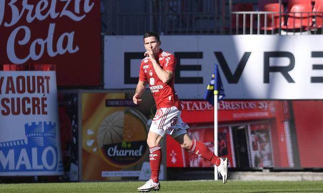 关于亚眠客场不敌洛里昂,法甲糟糕战绩持续加重的信息 关于亚眠客场不敌洛里昂,法甲糟糕战绩持续加重的信息