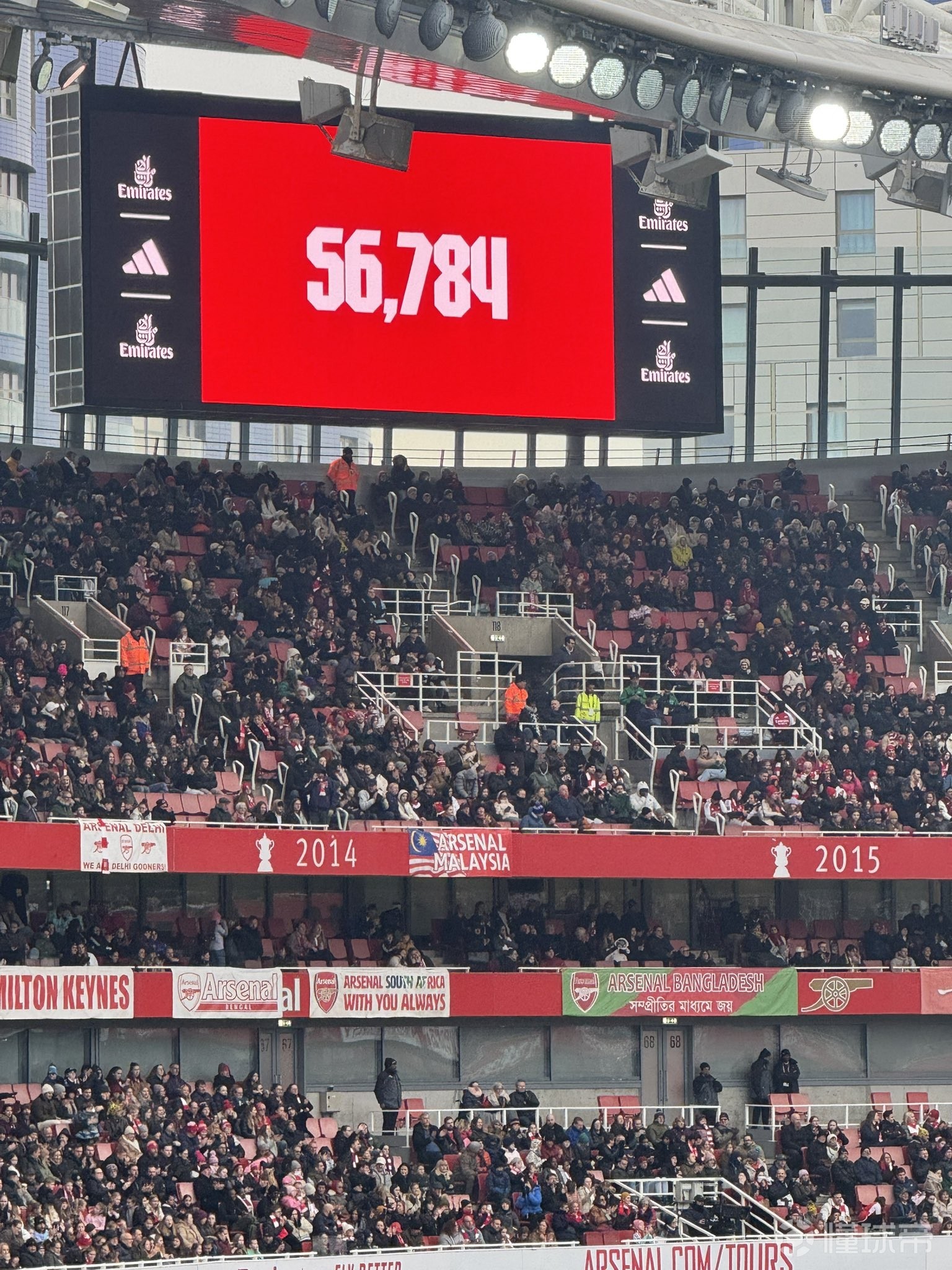 曼联女足击败热刺女足,豪取六连胜 曼联女足击败热刺女足,豪取六连胜