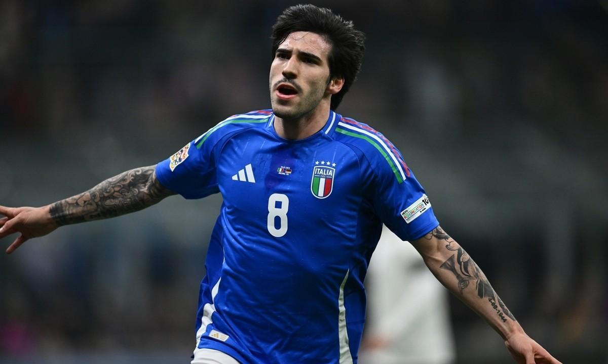 尤文图斯中场组织能力受质疑，教练发声澄清