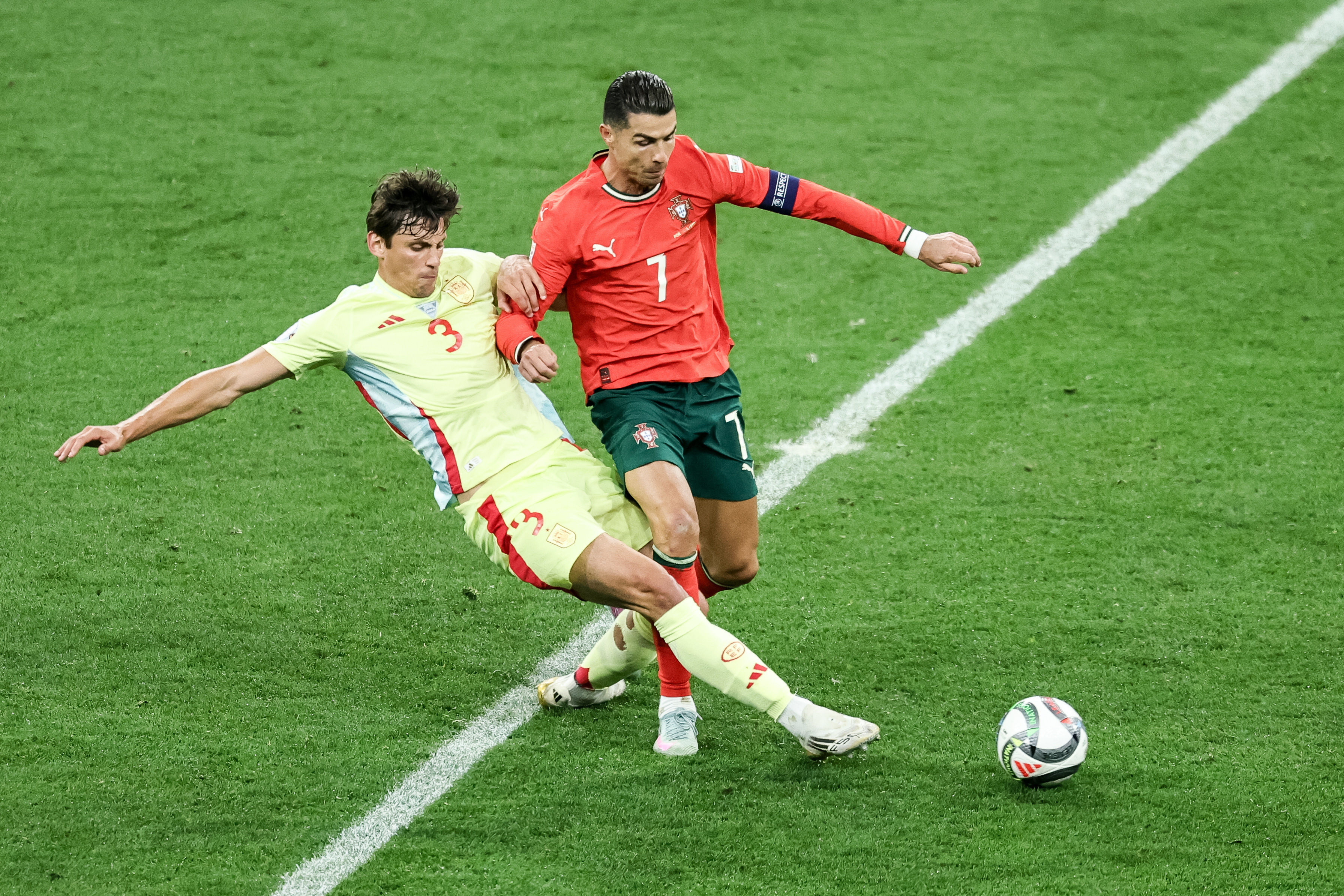 关于葡萄牙队喜获胜利,晋级到了欧洲比赛的下一阶段的信息 关于葡萄牙队喜获胜利,晋级到了欧洲比赛的下一阶段的信息