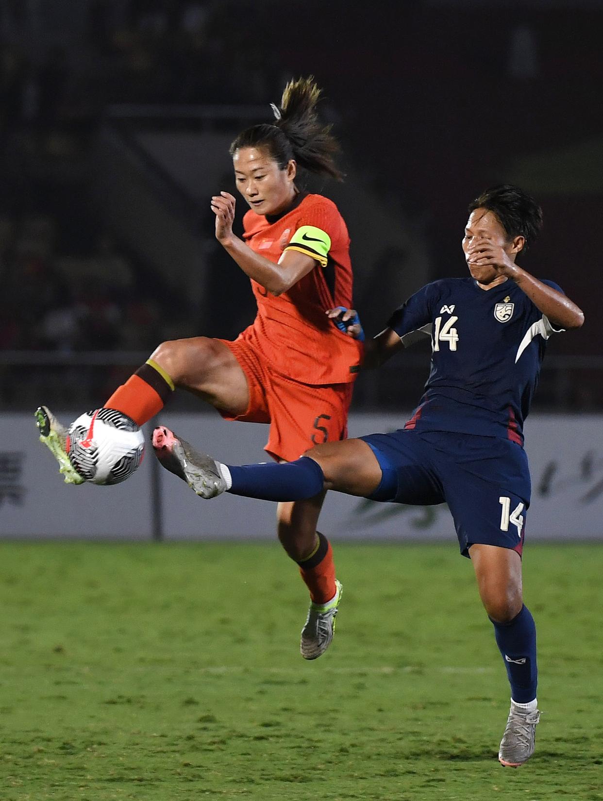 世界女子足球锦标赛中国队摘得冠军