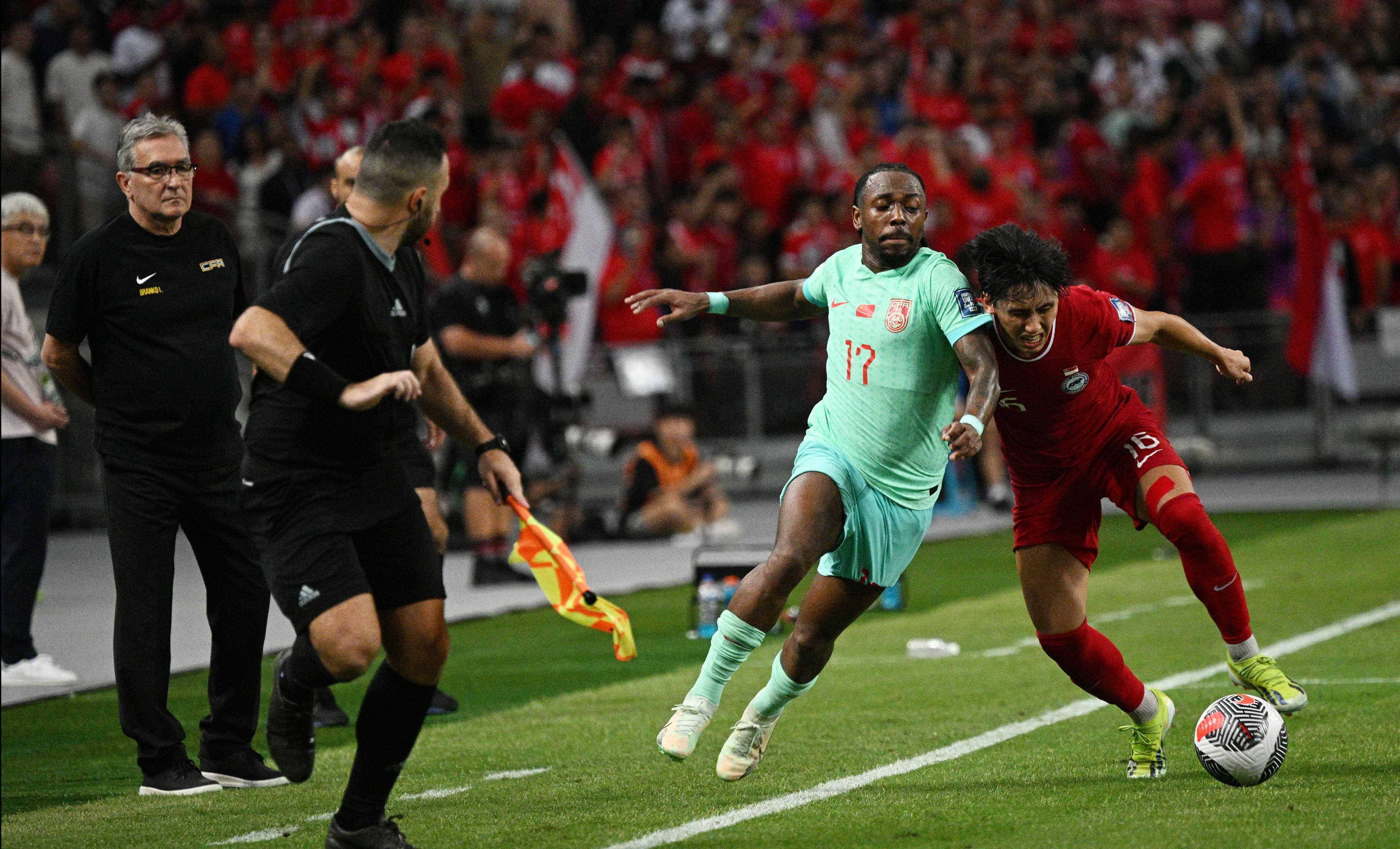 中国足球公开赛第一轮比赛精彩纷呈 中国足球公开赛第一轮比赛精彩纷呈