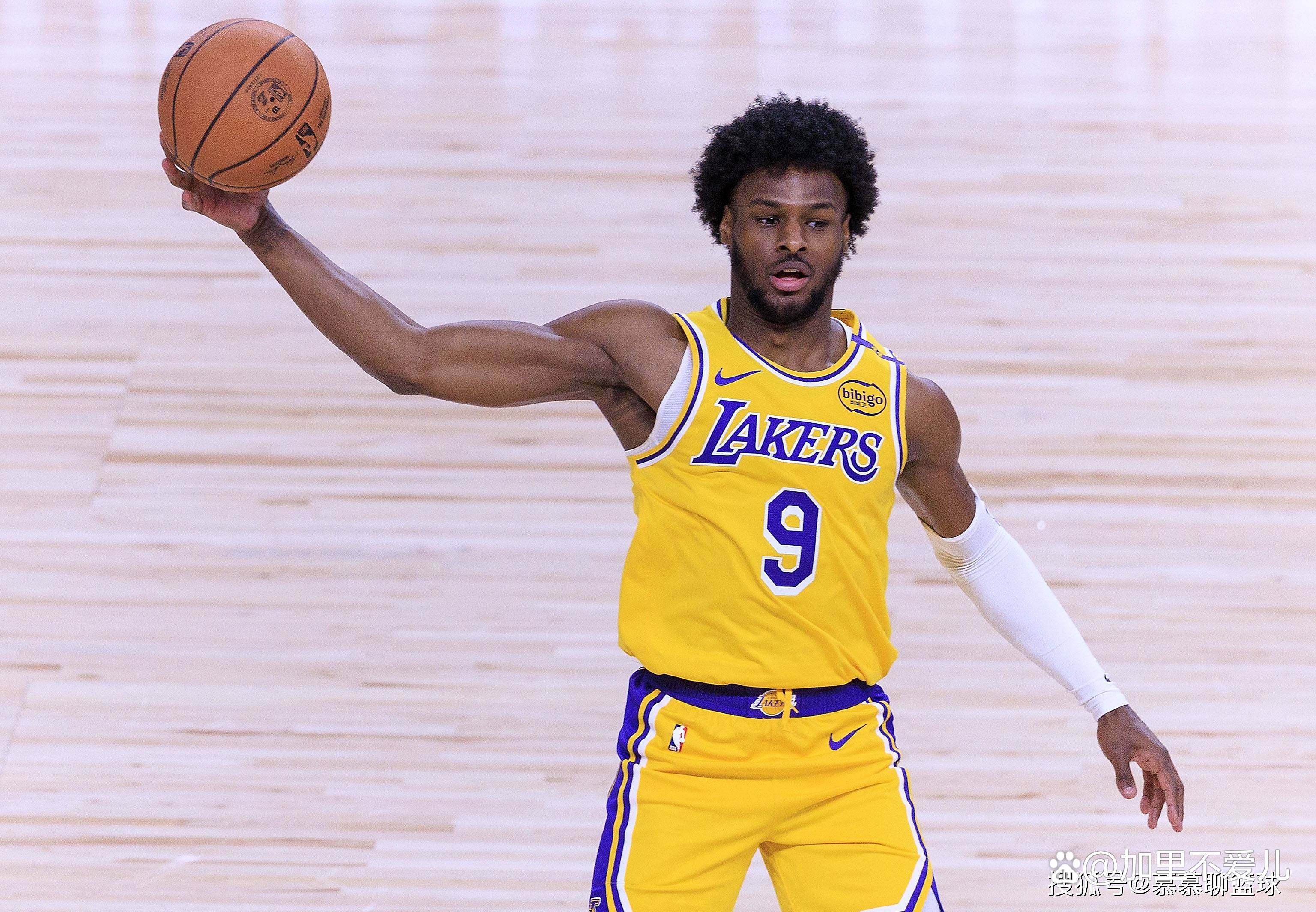 湖人逆转雷霆豪取七连胜 湖人逆转雷霆豪取七连胜