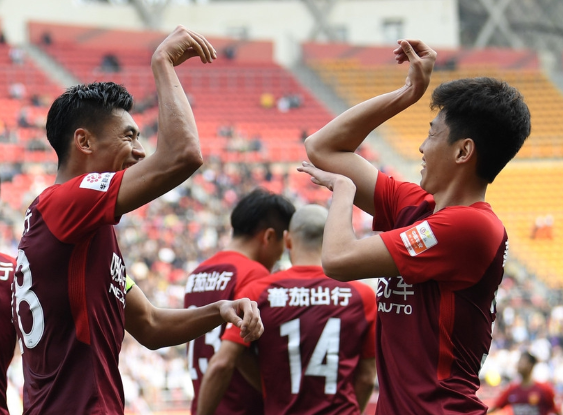 广州恒大2-2上港,积分榜上仍领跑的简单介绍 广州恒大2-2上港,积分榜上仍领跑的简单介绍