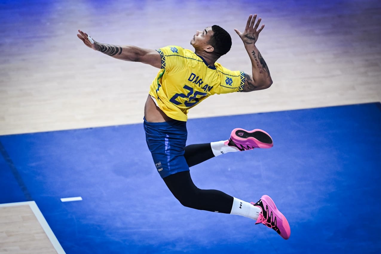 关于塞尔维亚男篮完胜76人，塔图姆完成帽子戏法的信息